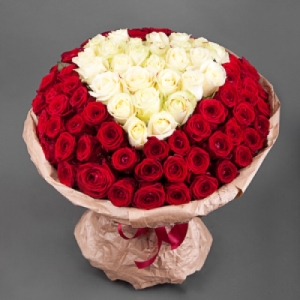  Belek Çiçek Gönder - Aşk işareti