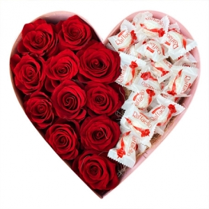  Belek Çiçek - Kalp Kutuda Gül Ve Rafello Çikolata